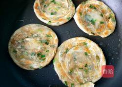 饺子皮葱油饼的做法图解17