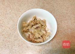 金枪鱼蔬果沙拉的做法图解4