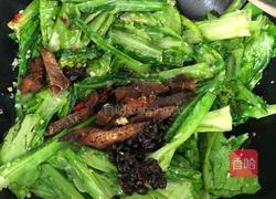 豆豉鲮鱼油麦菜的做法图解6