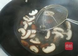 蒜苔香菇肉的做法图解4
