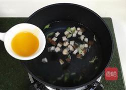 番茄蘑菇汤面的做法图解4