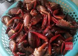 蒜蓉小龙虾的做法图解1