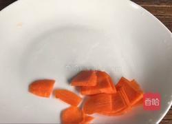 青椒炒香菇的做法图解3