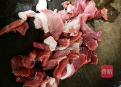 杏鲍菇炒肉片的做法图解3