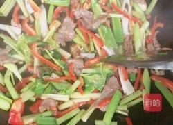 蘑菇炒肉片的做法图解5