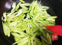 芹菜炒广肠的做法图解9