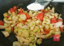 番茄炒芹菜的做法图解7