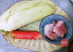 西葫芦炒肉片的做法图解1