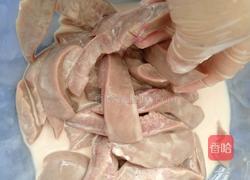 酸菜炒腰花的做法图解11