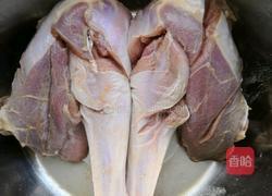 蔬菜烤火鸡腿的做法图解2