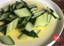 木耳拌黄瓜的做法图解5