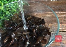 木耳山药小米粥的做法图解2