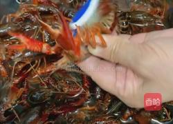 夏季麻辣小龙虾的做法图解2