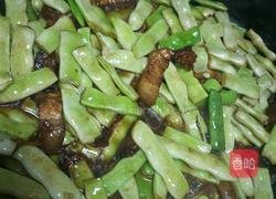 五花肉豆角焖面的做法图解6