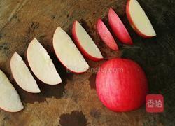 创意螃蟹水果蔬菜沙拉的做法图解3