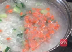 Illustration of how to make cucumber and shrimp porridge 9