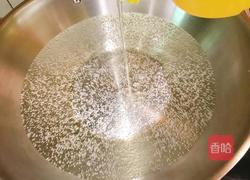 芹菜拌花仁的做法图解9