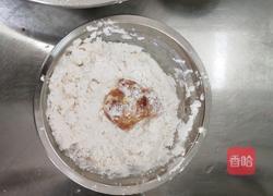 蛋黄焗排骨的做法图解3