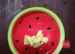 黄瓜肉片汤的做法图解1