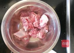 排骨炖豆角焖面的做法图解1