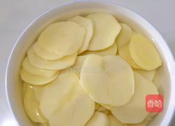 酸菜土豆片的做法图解2