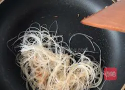 Illustration of steamed scallops with garlic vermicelli 7