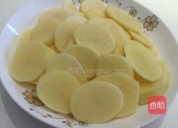 比肉好吃的香煎土豆的做法图解2