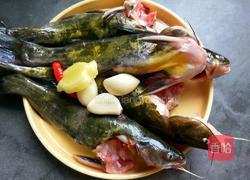 红烧黄颡鱼的做法图解2