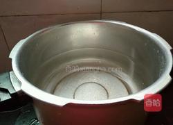 芹菜海蛎肉片面的做法图解3