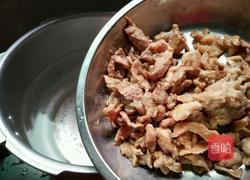 芹菜海蛎肉片面的做法图解4