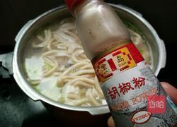 芹菜海蛎肉片面的做法图解10