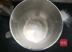 豆沙面包卷的做法图解2