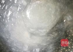 豌豆粉鱼鱼的做法图解3