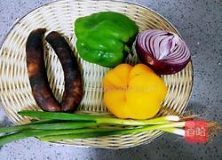 腊肠焖饭的做法图解1