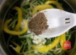 炝拌黑豆苗的做法图解11