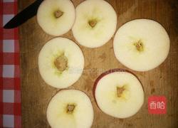 油炸苹果圈的做法图解3