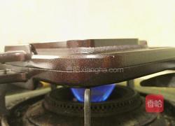 黑芝麻米饭煎饼的做法图解10