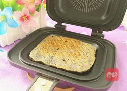 黑芝麻米饭煎饼的做法图解12