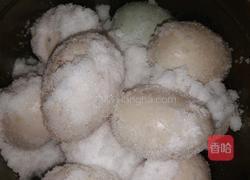 流油咸鸭蛋的做法图解4
