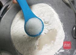 蒸包子(韭菜鸡蛋粉条)的做法图解3