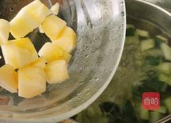 冬瓜皮苹果汤的做法图解5
