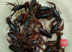 蒜泥小龙虾的做法图解1