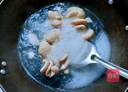 青椒炒大肠的做法图解2