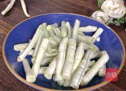 茄子焖豆角的做法图解2