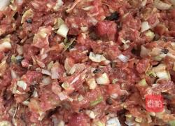 猪肉香菇饺子的做法图解3