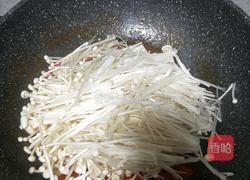 金针菇豆腐汤的做法图解10