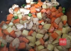 咖喱鸡肉浓稠版（土豆胡萝卜青豆）的做法图解3