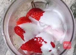 草莓香蕉奶昔的做法图解6