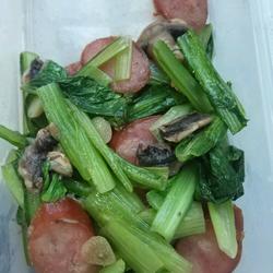 香肠炒小白菜（家常菜）的做法[图]