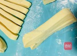 油条的做法图解4